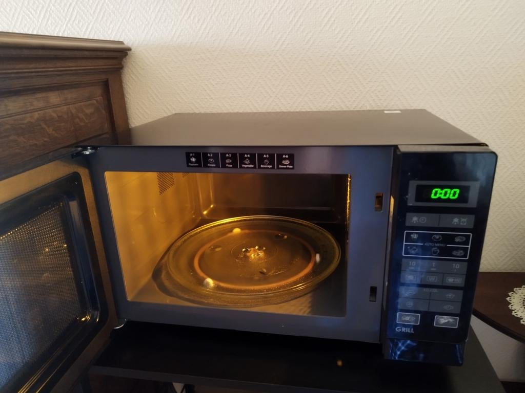 Sharp R-742BKW Micro-ondes Gril 25 litres - Noir, Ophalen, Grill, Microgolfoven