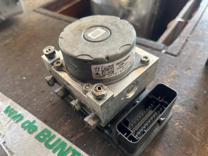 Pompe ABS d'un Citroen C3, Autos : Pièces & Accessoires, -, 3 mois de garantie, Utilisé, -