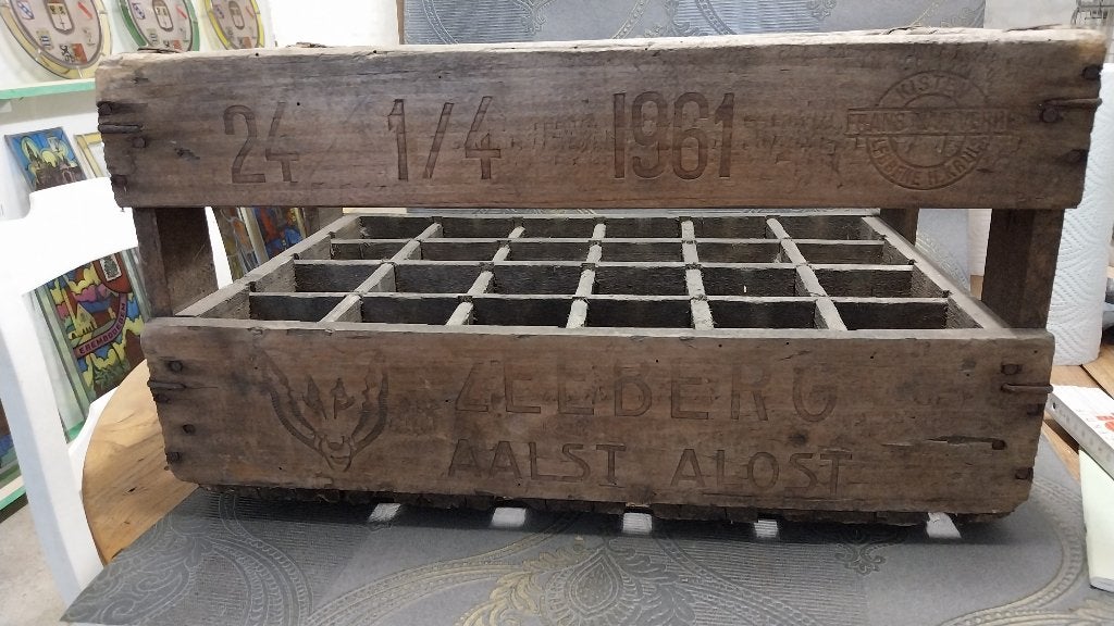 Bierbak Bergenbier Zeeberg 1961, Ophalen of Verzenden, Gebruikt, Overige typen