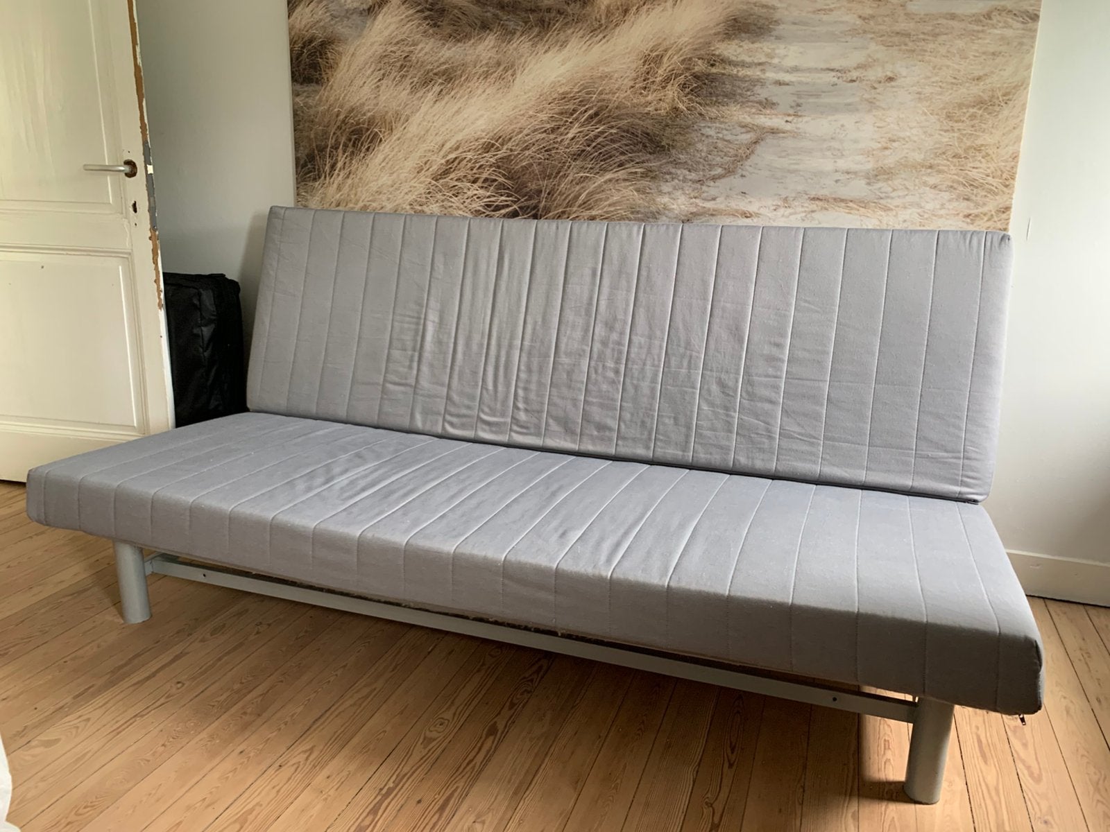 Canapé lit clic-clac très bon état., Maison & Meubles, Gris, 140 cm, Enlèvement, Utilisé