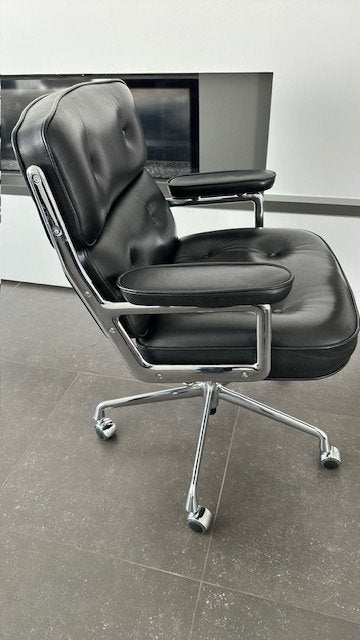 Vitra Lobby chair ES 104, Enlèvement