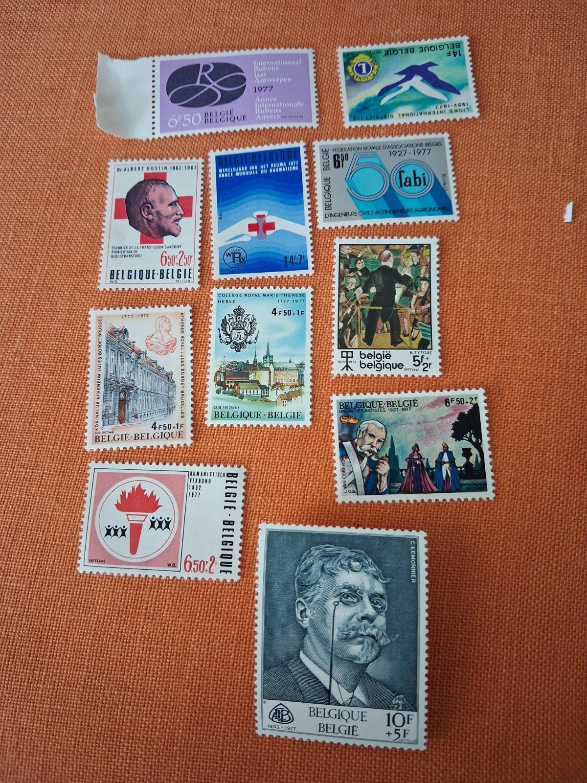 1977 timbresCOB 1838/1840 41/42/43 à  48 et 1849a, Enlèvement ou Envoi