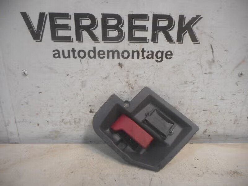 MOTORKAP ONTGRENDELING Mercedes-Benz A (W168) (1686890111), Mercedes-Benz AG, Enlèvement ou Envoi, Utilisé, Capot moteur