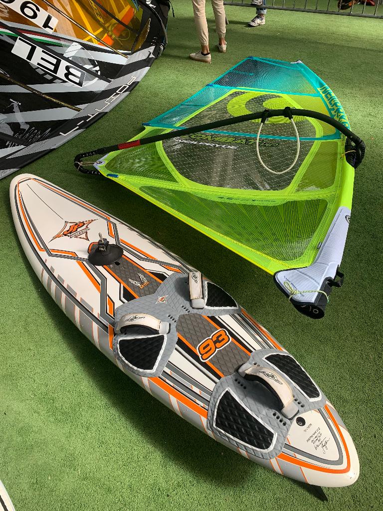 Surfplank JP 2,42m 93L met Boardbag., Ophalen