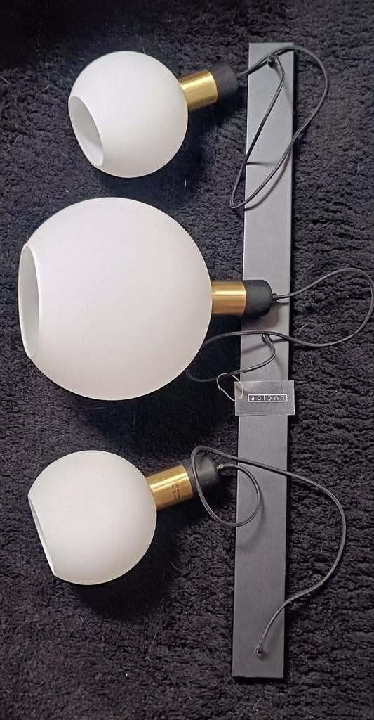 Suspension LUCIDE JULIUS 3 globes 1 gros et deux petits, Enlèvement