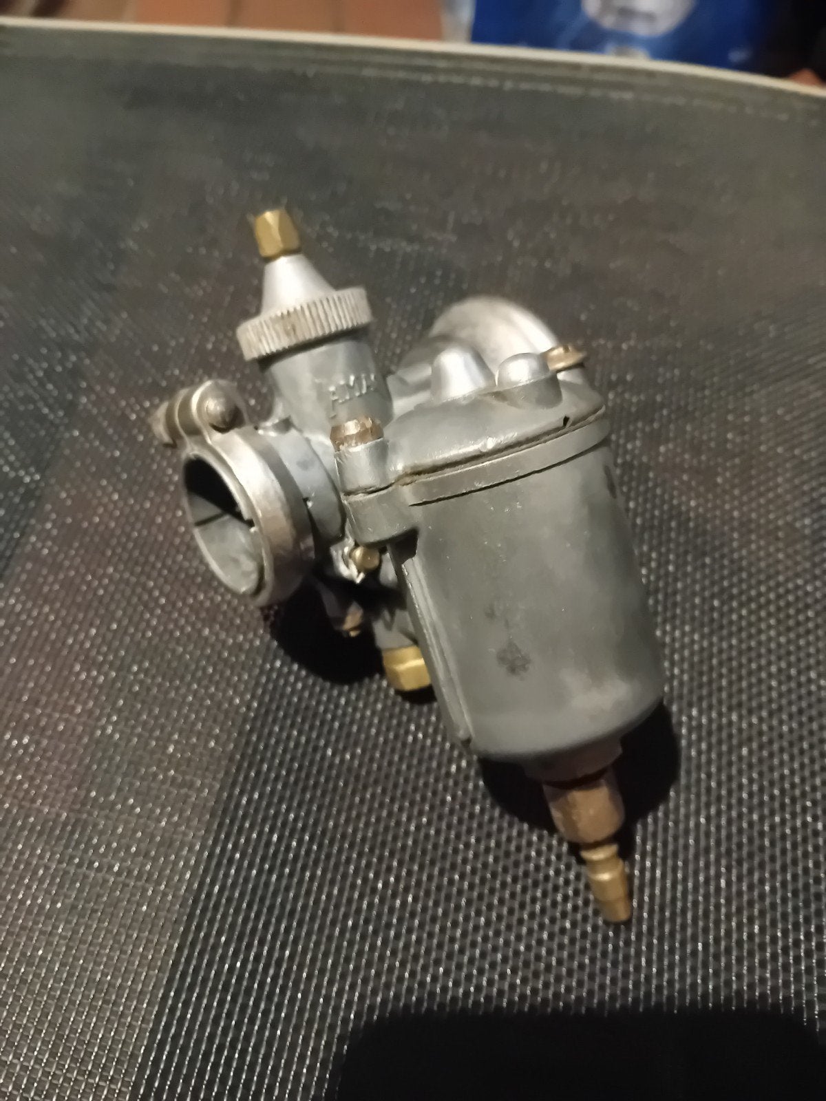 amac carb., Enlèvement ou Envoi