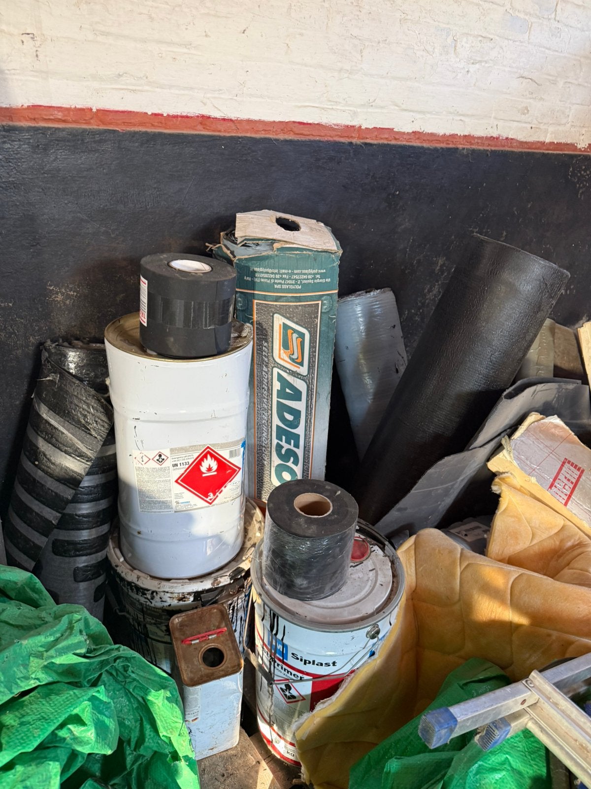 Gratis: Pannen, latten, EPDM, …, Doe-het-zelf en Bouw, Dakpannen en Dakbedekking, Ophalen, Gebruikt, Hout, Dakpannen