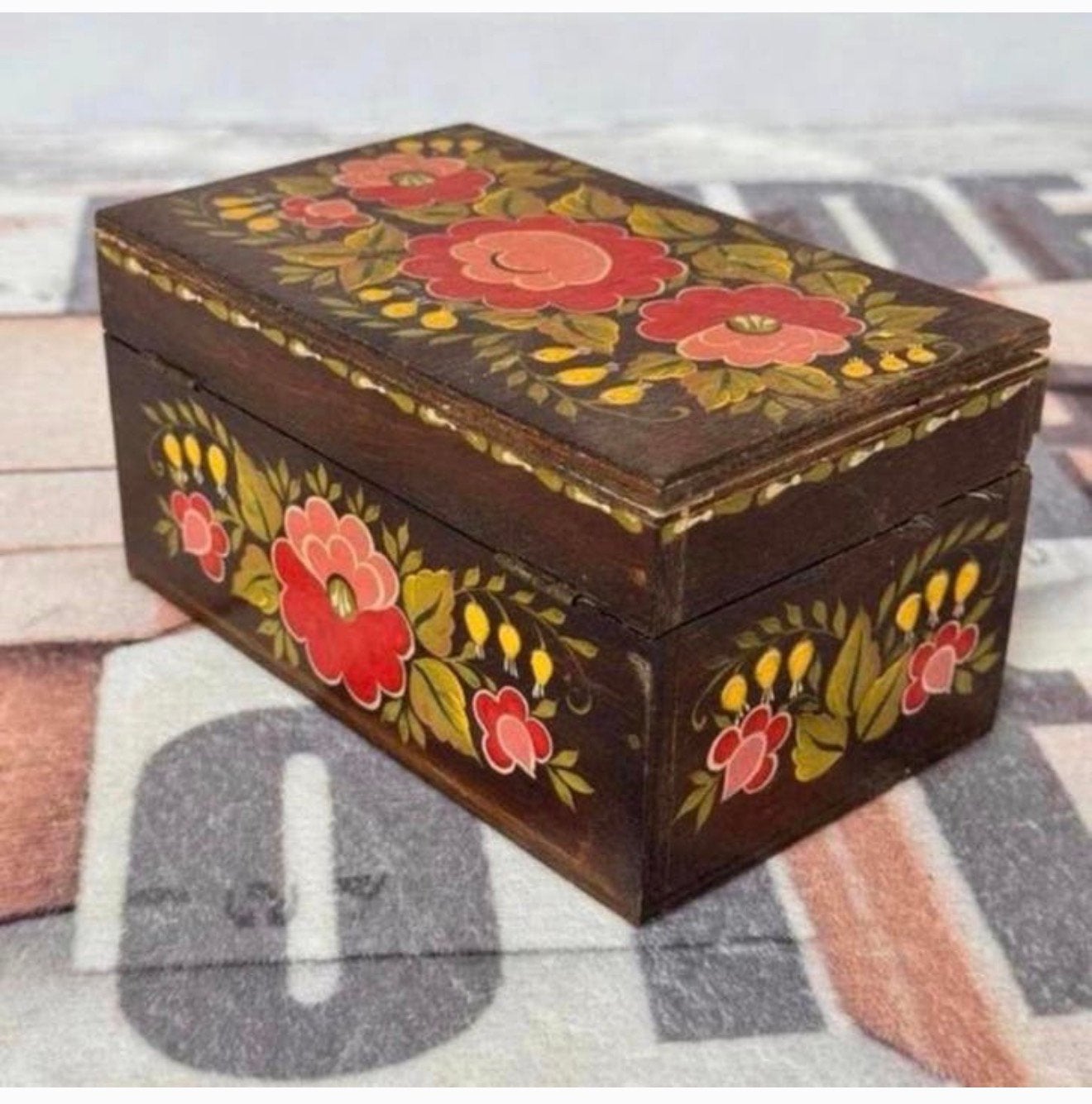Boîte à bijoux ancienne, en bois laqué, Cachemire, Inde, Antiquités & Art, Curiosités & Brocante, Enlèvement ou Envoi