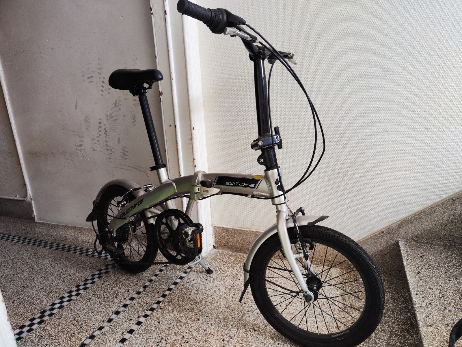 Vélo pliant Muddyfox Switch 16 – Aluminium – Très bon état, Enlèvement, Vitesses