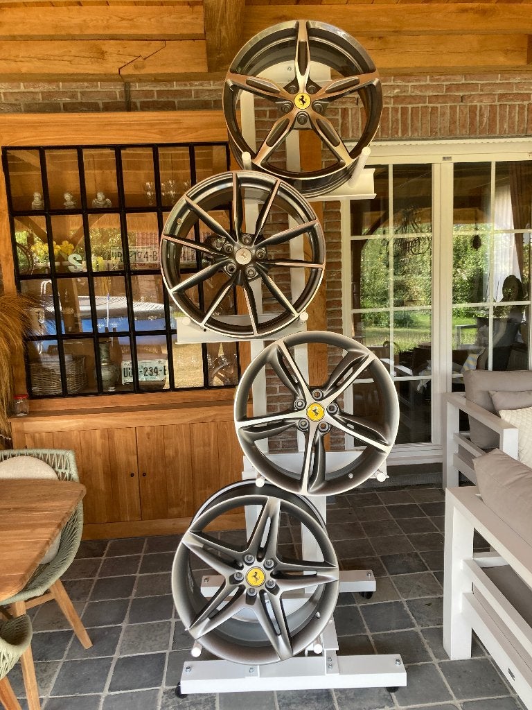 Originele Ferrari velgen nieuw sf90 296 812 Maranelo Mancave, Velg(en), 325 mm, Nieuw, All Season