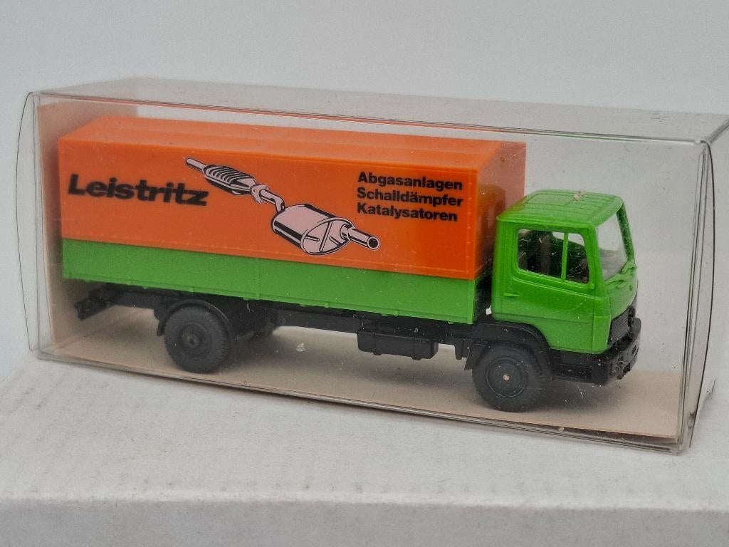 Mercedes 814 bakwagen Leistritz Uitlaten - Wiking 1/87, Verzenden, Zo goed als nieuw, Bus of Vrachtwagen, Wiking