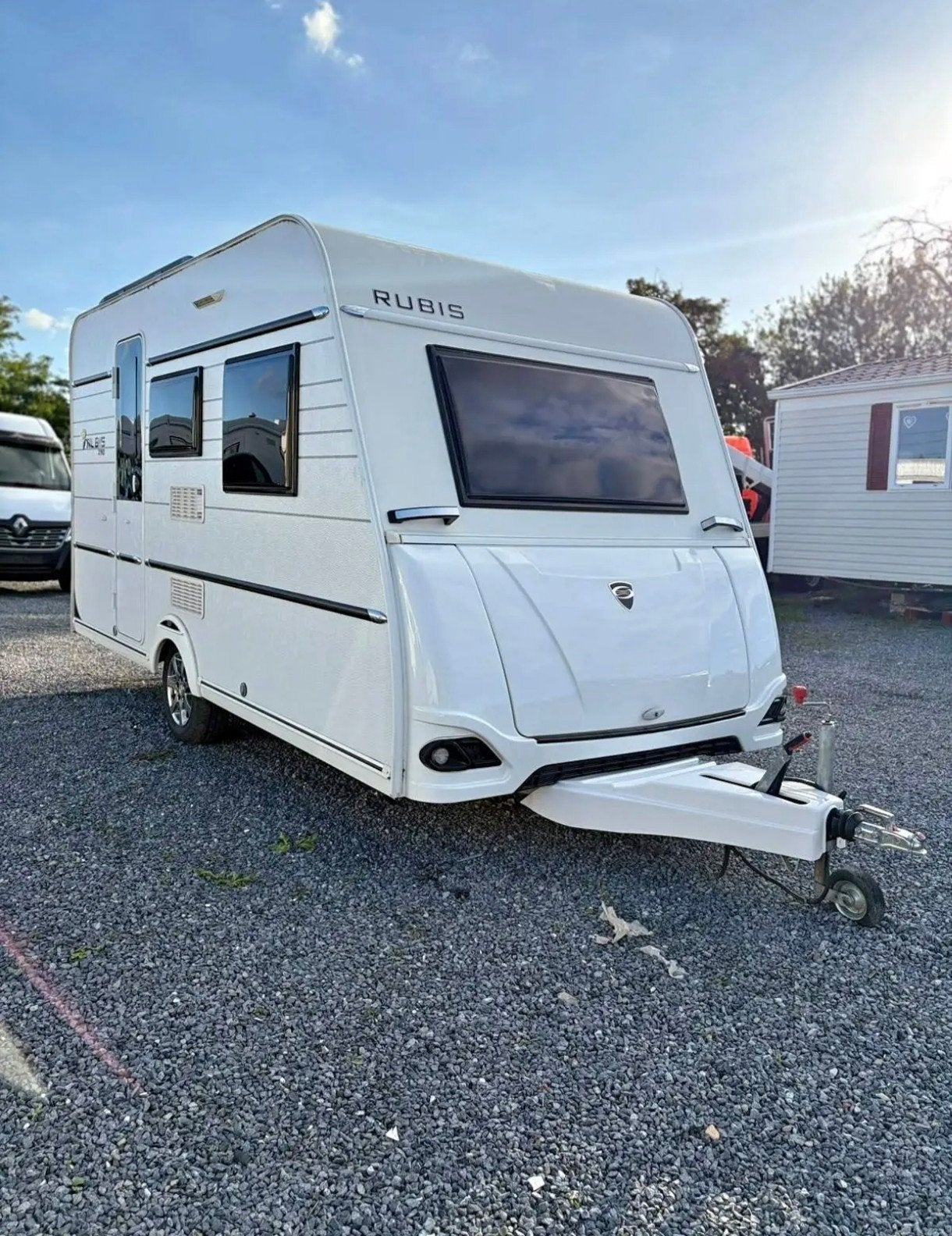 caravane rubis 390, Particulier, Lit fixe