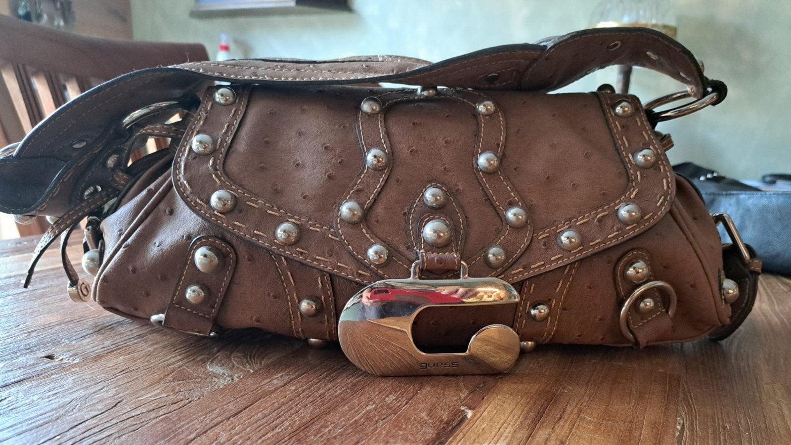 Sac à main Guess en cuir d'autruche, Enlèvement, Brun, Sac à main