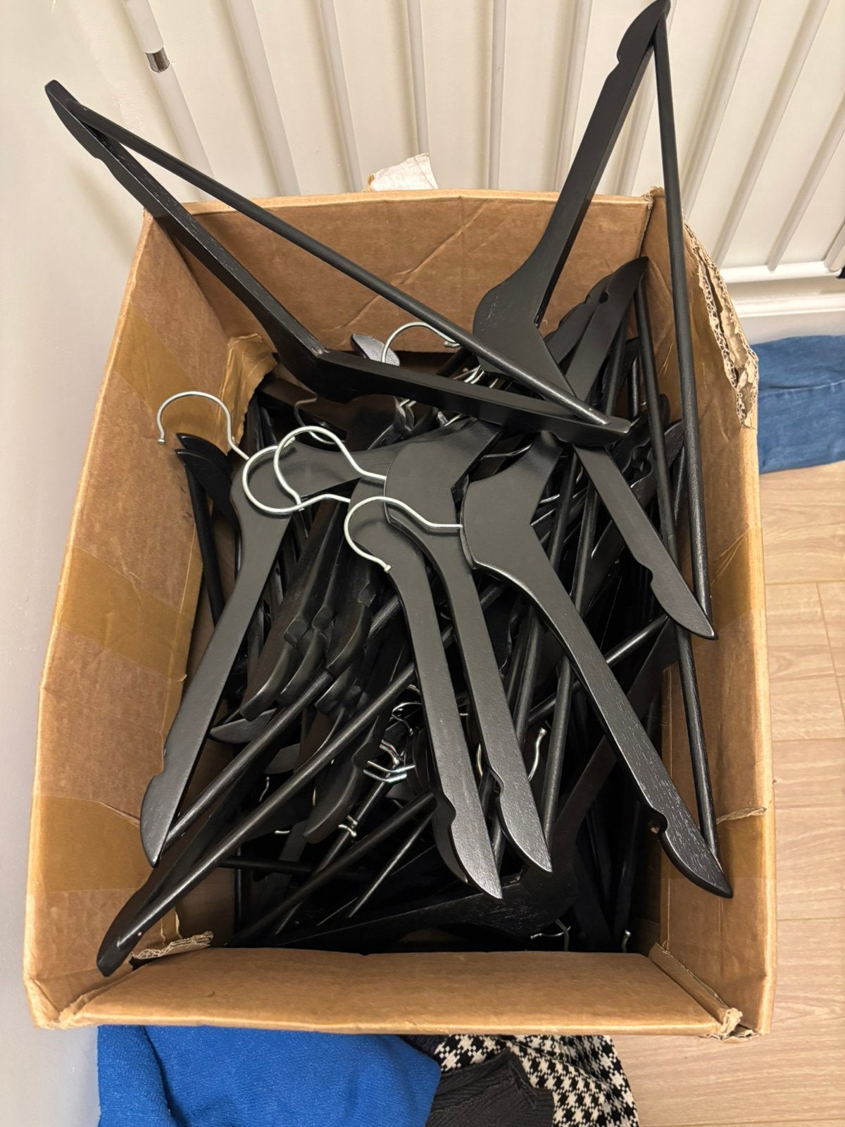 Ikea kleerhangers zeker 75 stuks, Ophalen, Zo goed als nieuw