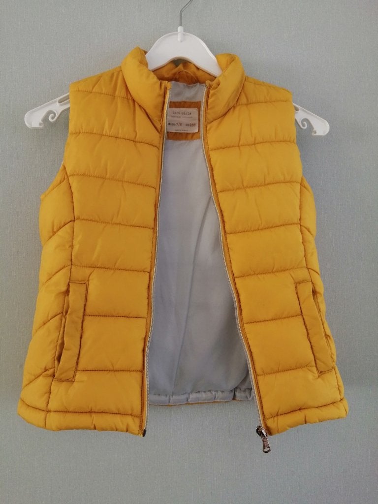 Gilet chaud Zara pour filles taille 7/8 ans, Enlèvement ou Envoi, Pull ou Veste, Utilisé, Zara Girls