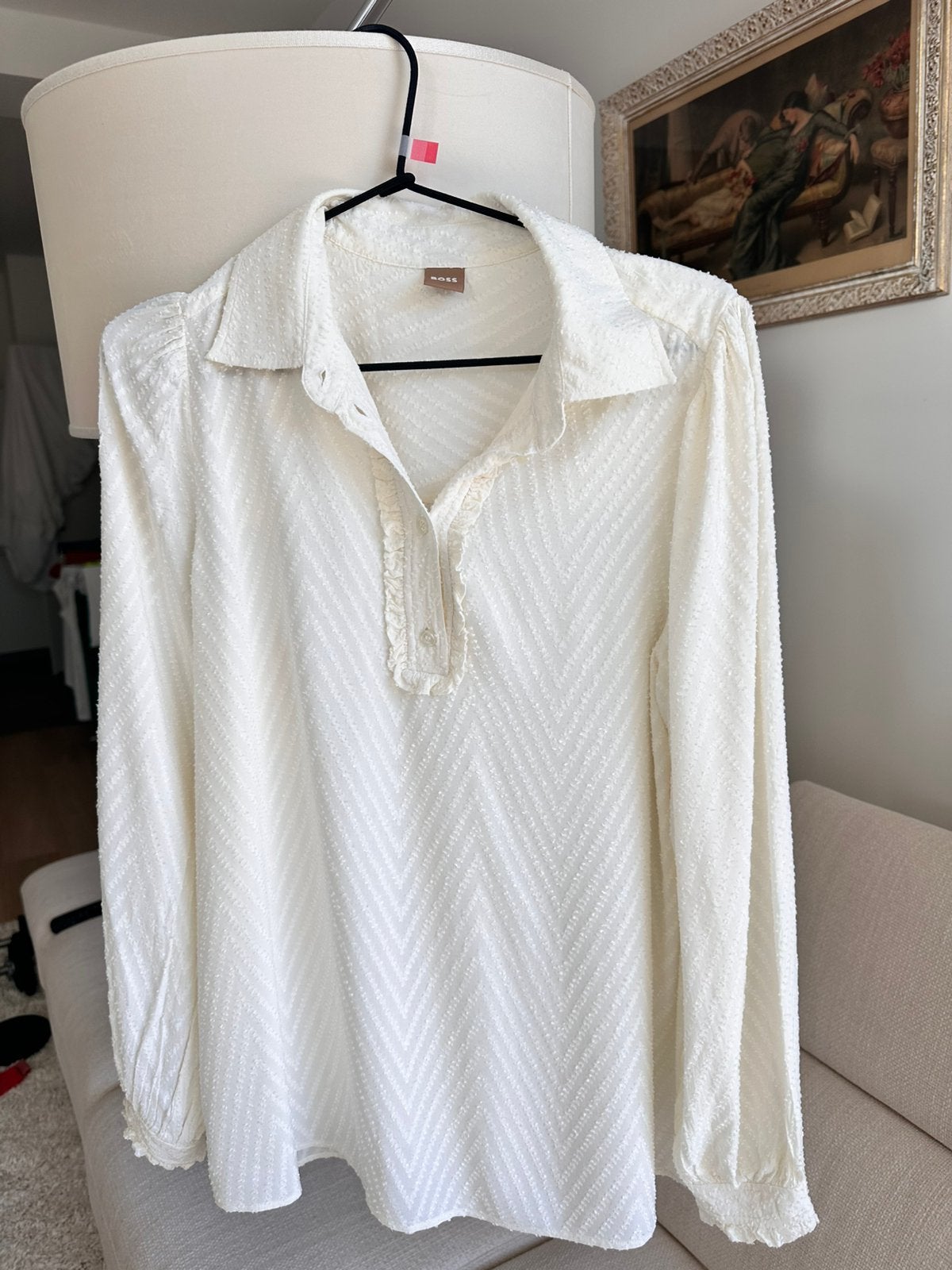 BOSS ivory blouse with textured fabric, Enlèvement ou Envoi, Comme neuf, Beige