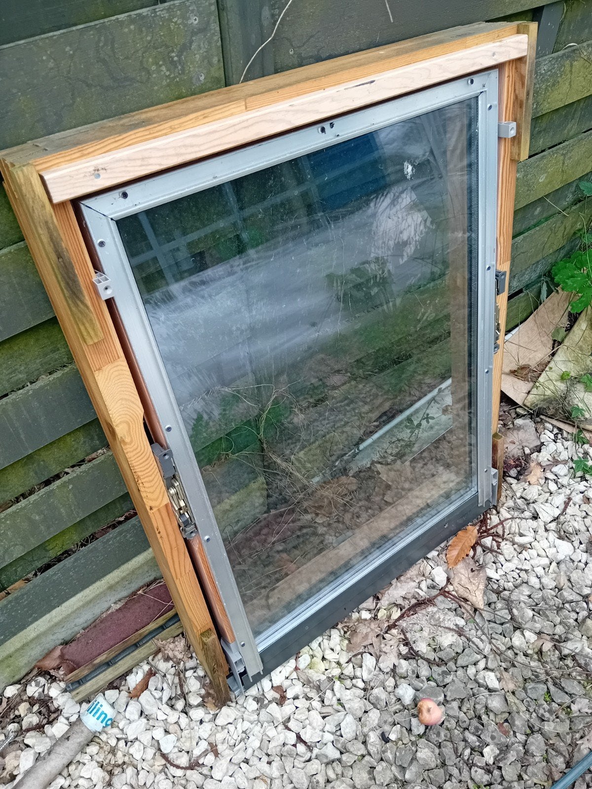 D01 - Velux dakraam met dubbel glas, met houten kader., Enlèvement, Lucarne