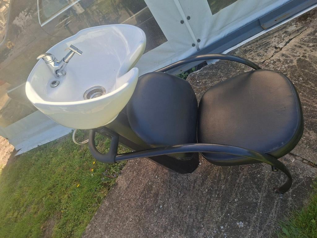 Kappers wasbak, Ophalen