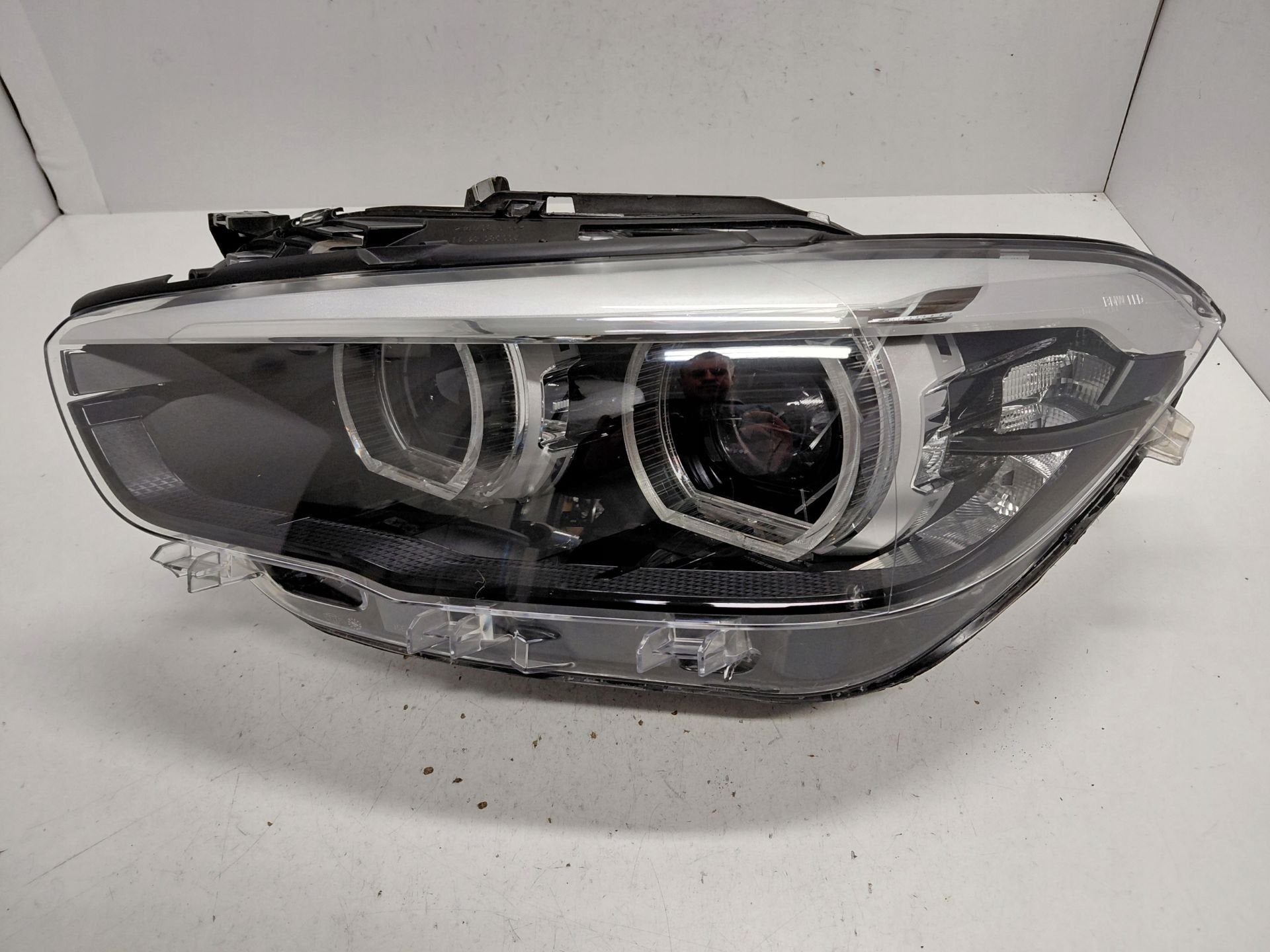 Phare gauche BMW F20 8739571, Autos : Pièces & Accessoires, Petuelring 130
80788  Munich, DE, Info@bmw.de, Utilisé, BMW
