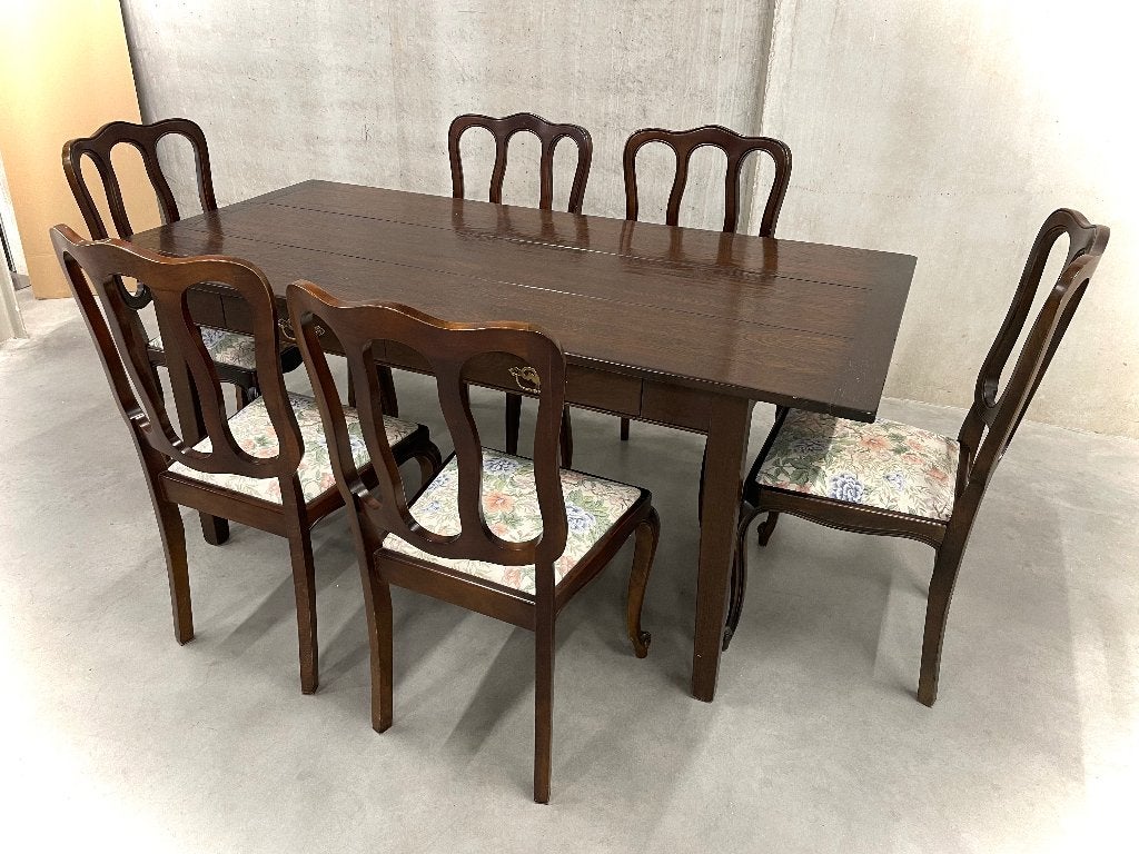 Klassieke tafel met stoelen / massief eik, Huis en Inrichting, Ophalen, Zo goed als nieuw, Eikenhout
