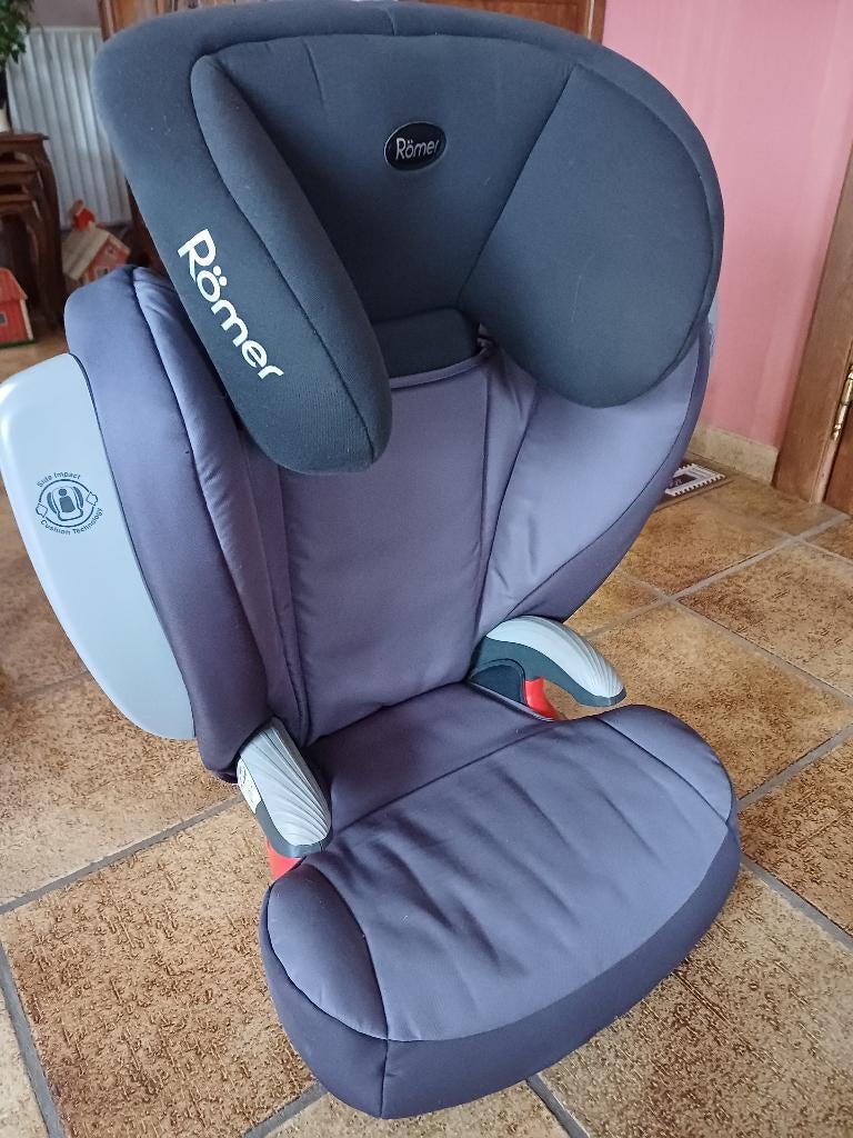 Siège enfant pour l'auto, marque Römer, Romer, Ceinture de sécurité, Dossier réglable, Comme neuf