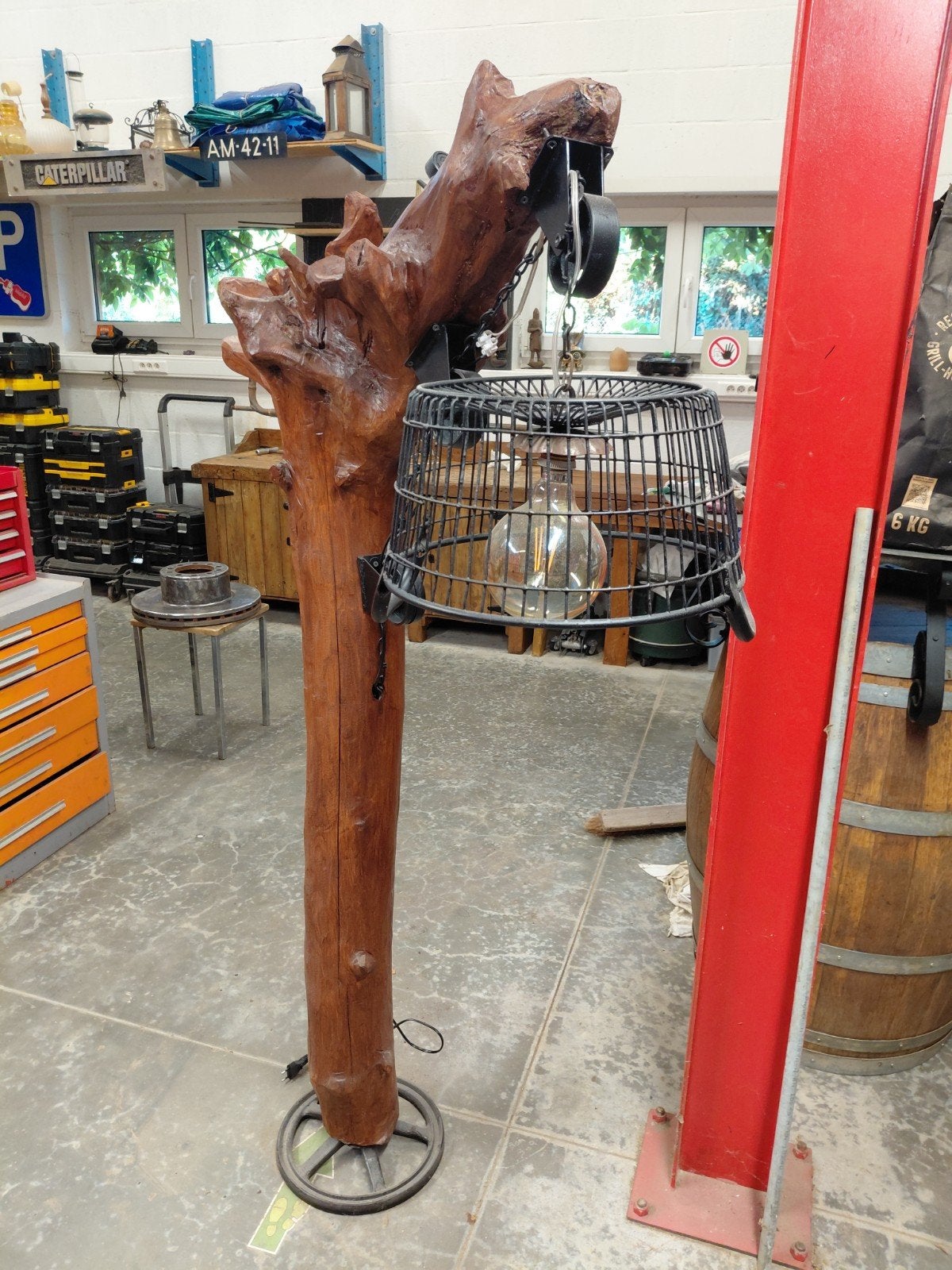 Handgemaakte vloerlamp - Rustic Industrial, Antiek en Kunst, Ophalen