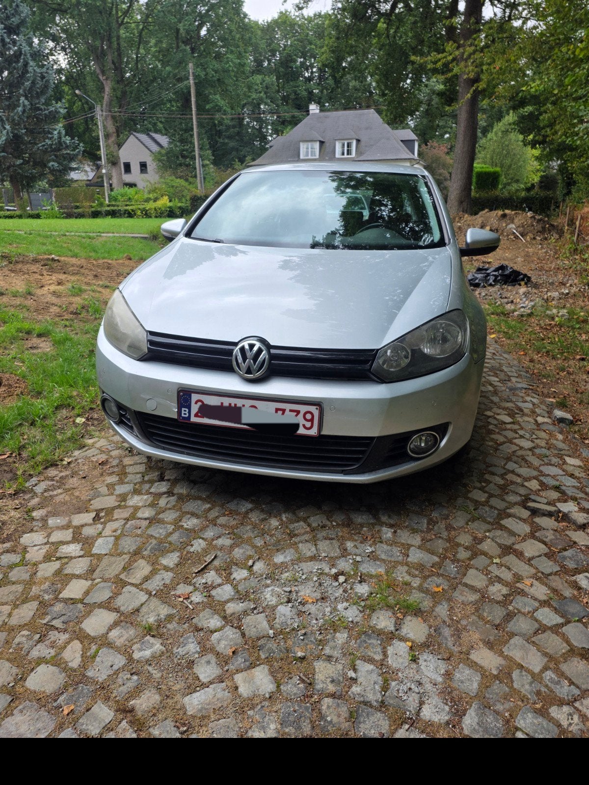 VW GOLF 6 ** 1.6 TDI ** 5 DEUREN ** PARKEERRADAR ** CLIMA, Auto's, Euro 5, Stof, Elektrisch, Zilver of Grijs