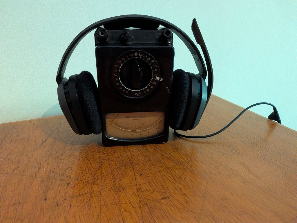 ASTRO A10 Headset, Informatique & Logiciels, Casques micro, Comme neuf, Over-ear, Filaire, Casque gamer, Microphone repliable