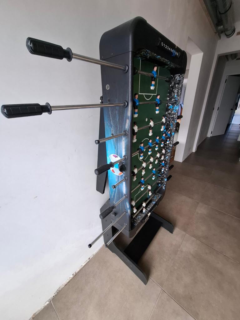 Voetbaltafel, Ophalen