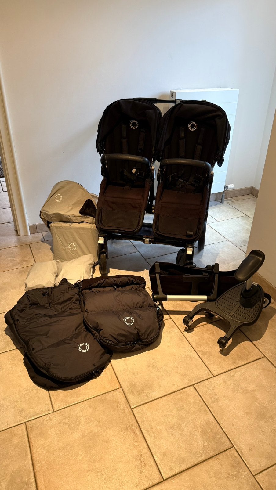 Bugaboo Donkey 3 Twin — Kit très complet !, Enfants & Bébés, Poussettes & Combinaisons, Utilisé, Poussette, Bugaboo, Voiture duo