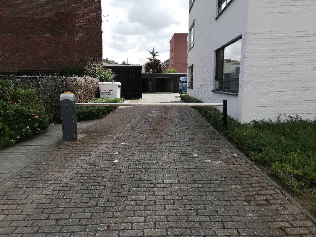 Autostaanplaats, Autos : Divers, Garages