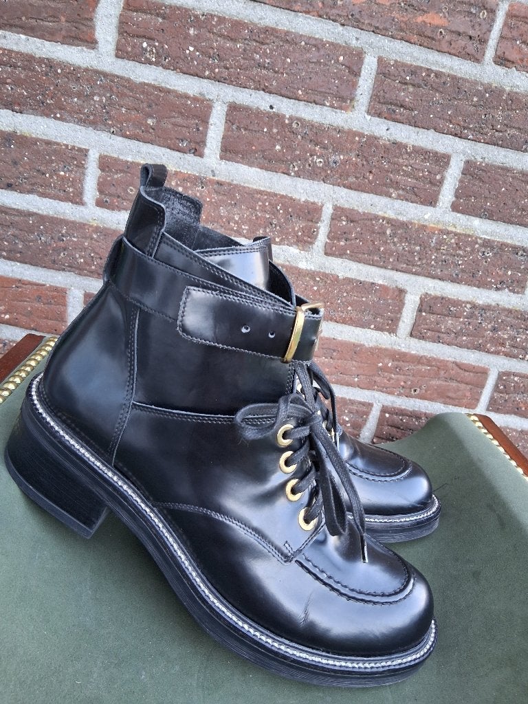 Dames boots Essentiel Antwerp Mt41, Zwart, Lage of Enkellaarzen, Ophalen of Verzenden, Essentiel Antwerp