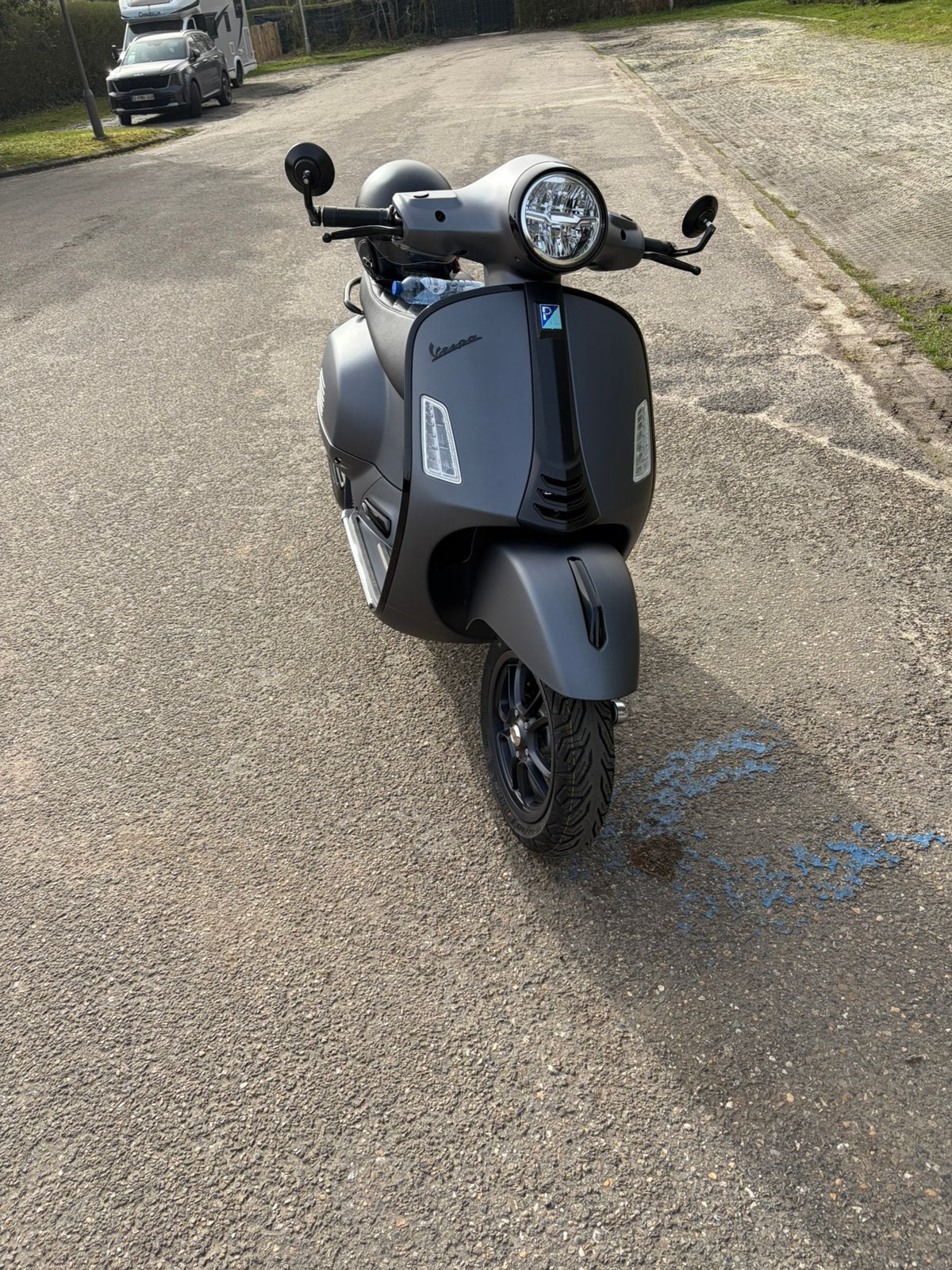 Vespa GTS supersport 125  – Nieuwstaat – Slechts 800 km, Ophalen, 125 cc, Zo goed als nieuw, Benzine