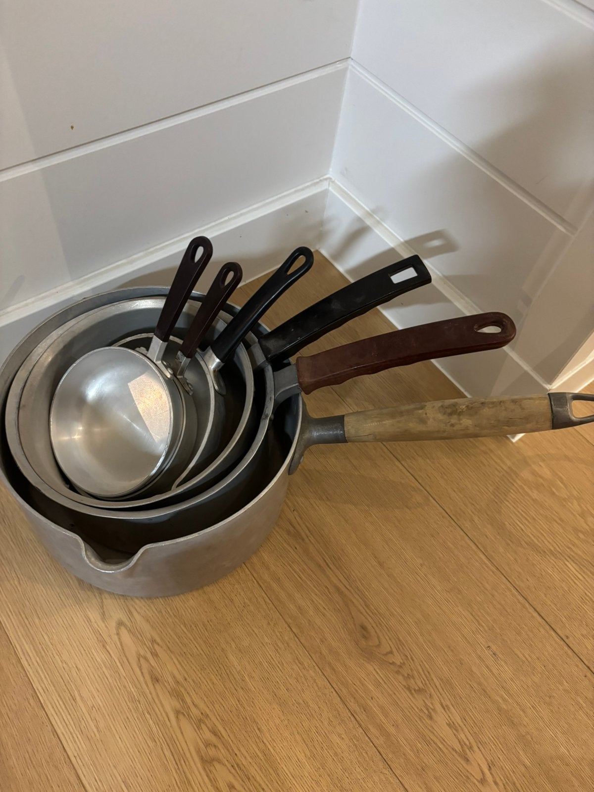 3 casseroles et 3 poêles en aluminium, Ophalen of Verzenden, Gebruikt, Aluminium