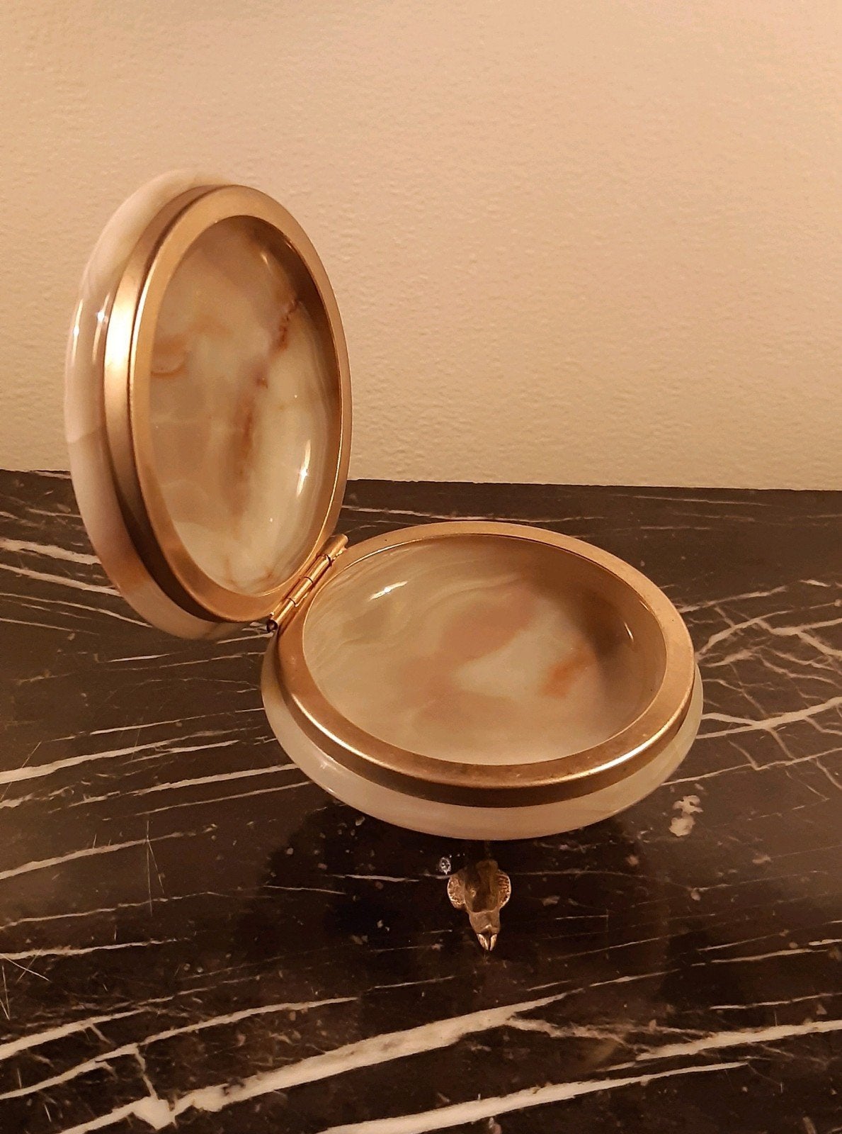 SIERADEN/ PILLEN DOOSJE IN ONYX, Ophalen