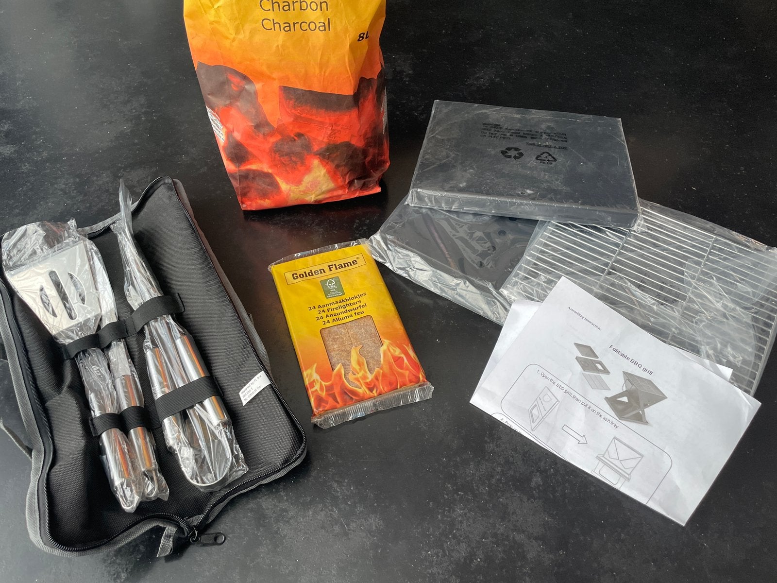 Complete opvouwbare BBQ, Tuin en Terras, Houtskoolbarbecues, Ophalen of Verzenden, Nieuw, Met accessoires