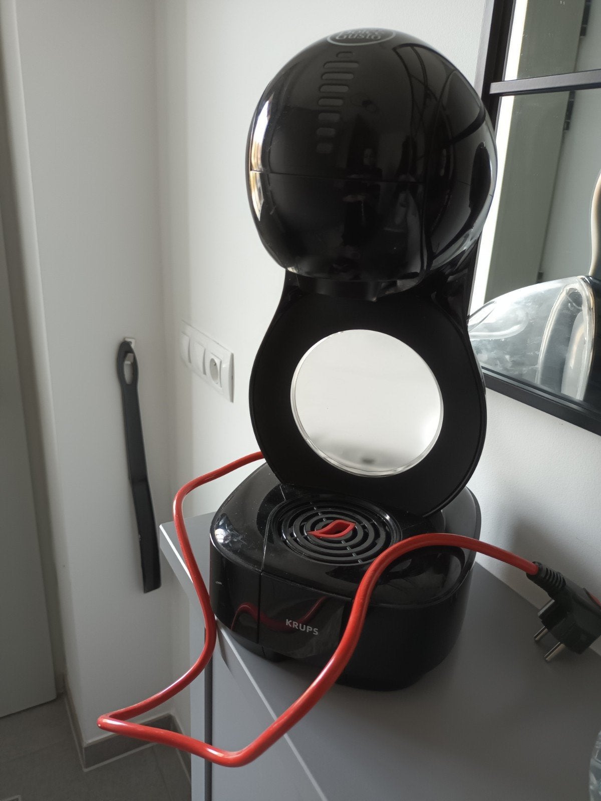 nescafe dolce gusto, Ophalen, Koffiemachine