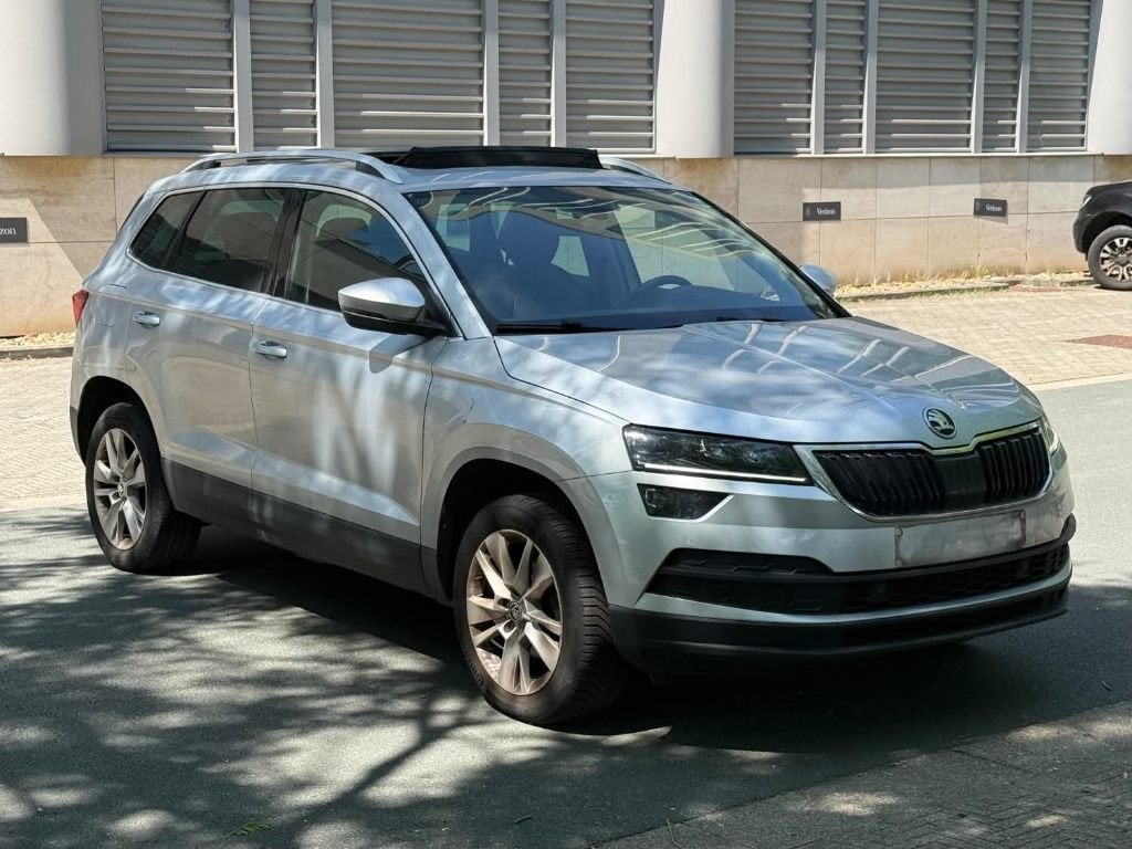 SKODA KAROQ/1.5I/2019, Auto's, Skoda, Automaat, Stof, Zwart, Karoq