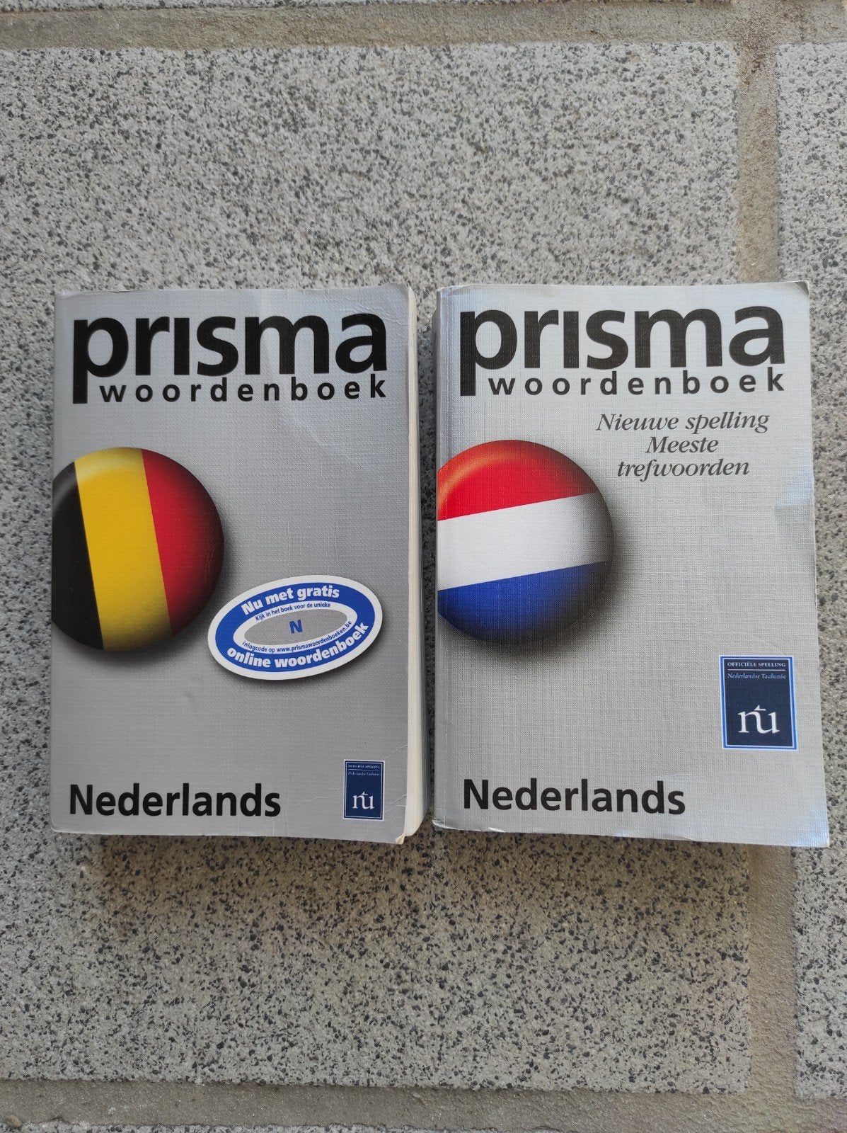 2 woordenboeken voor €3, Ophalen of Verzenden
