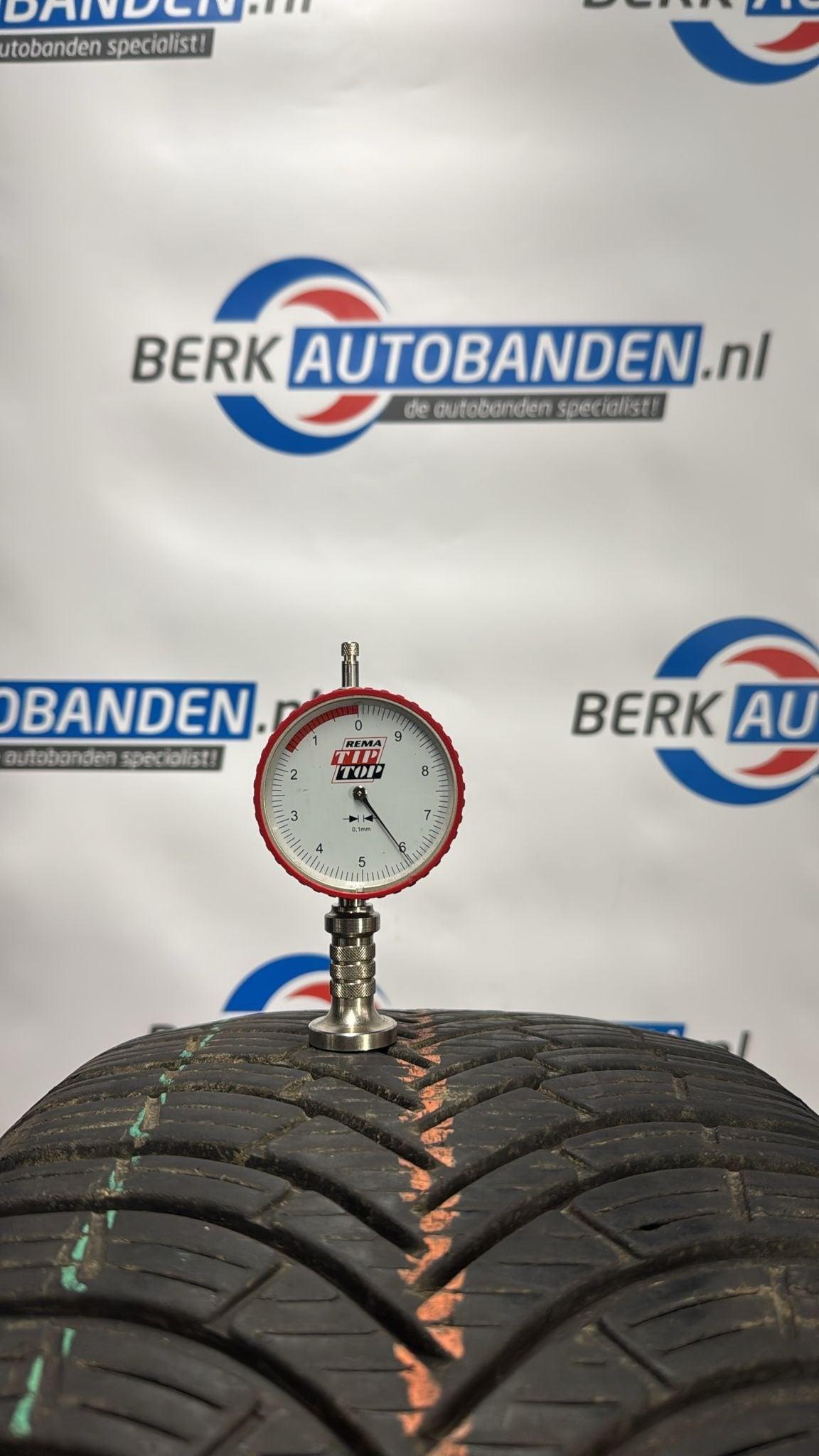 2x Kleber Quadraxer 3 235/45 R17 97V 235/45/17 2354517 (prij, Auto-onderdelen, Banden en Velgen, Gebruikt, -, -, 17 inch
