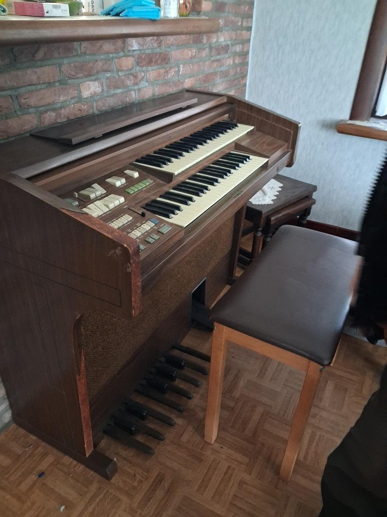 oude orgel merk orla - werkt, Ophalen, Gebruikt, Orgel