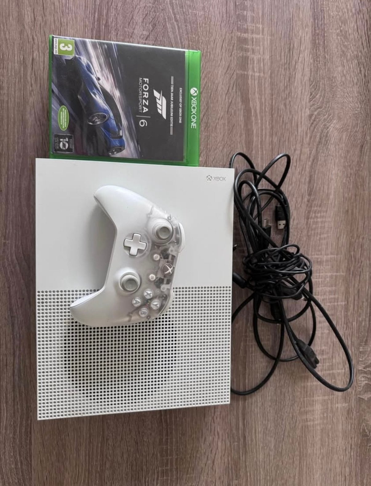 Xbox one en meerdere spelletjes, Games en Spelcomputers, Spelcomputers | Xbox One, Ophalen, Zo goed als nieuw, Xbox One