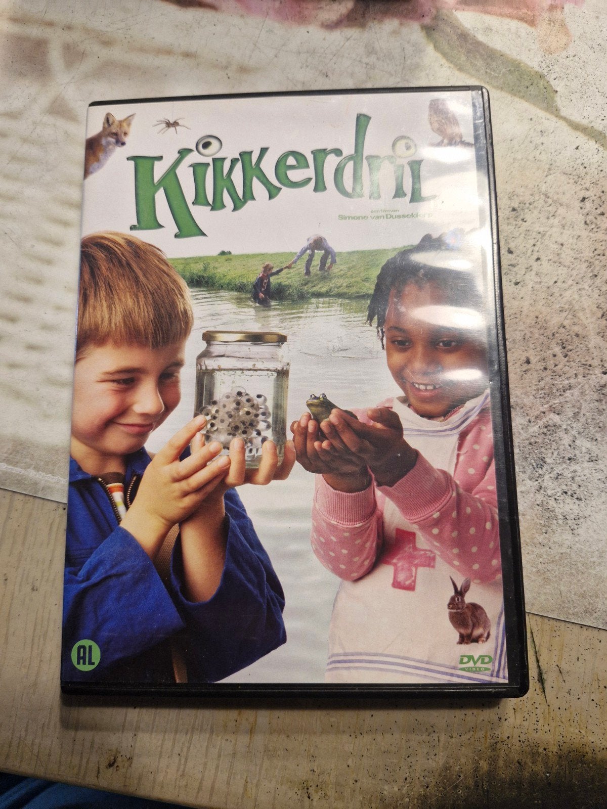 DVD Kikkerdril nl, Ophalen of Verzenden, Zo goed als nieuw, Nederlands
