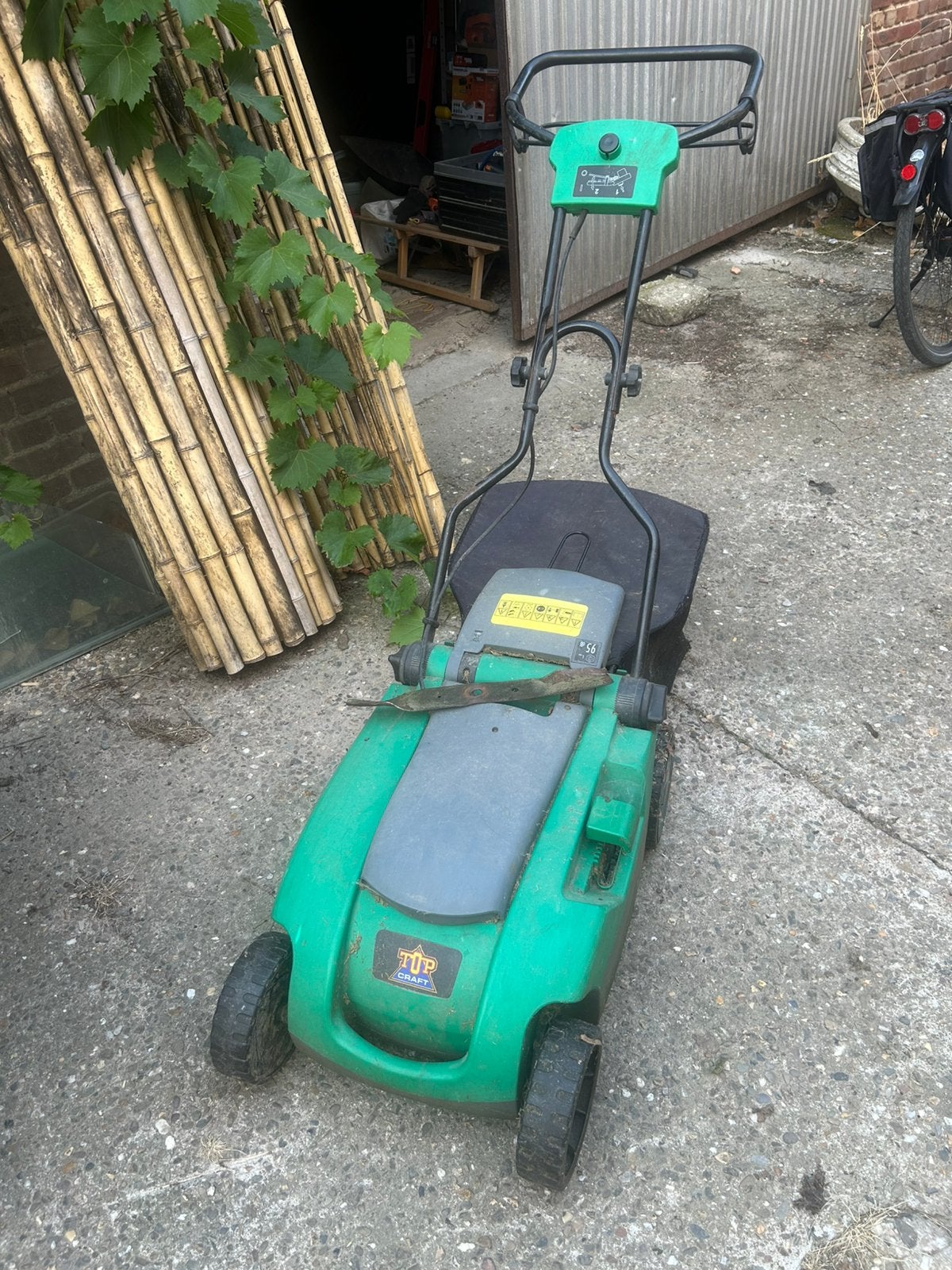 Grasmachine, Tuin en Terras, Ophalen, Gebruikt