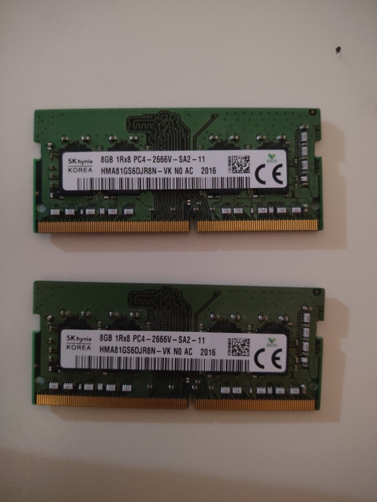 16 GB RAM SK Hynix DDR4 2666 MHz — 28 GB SO-DIMM, Verzenden, DDR4, Zo goed als nieuw, Laptop