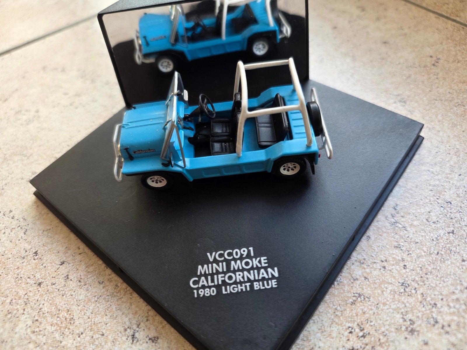 Minu moke californian 1/43 vitesse, Ophalen