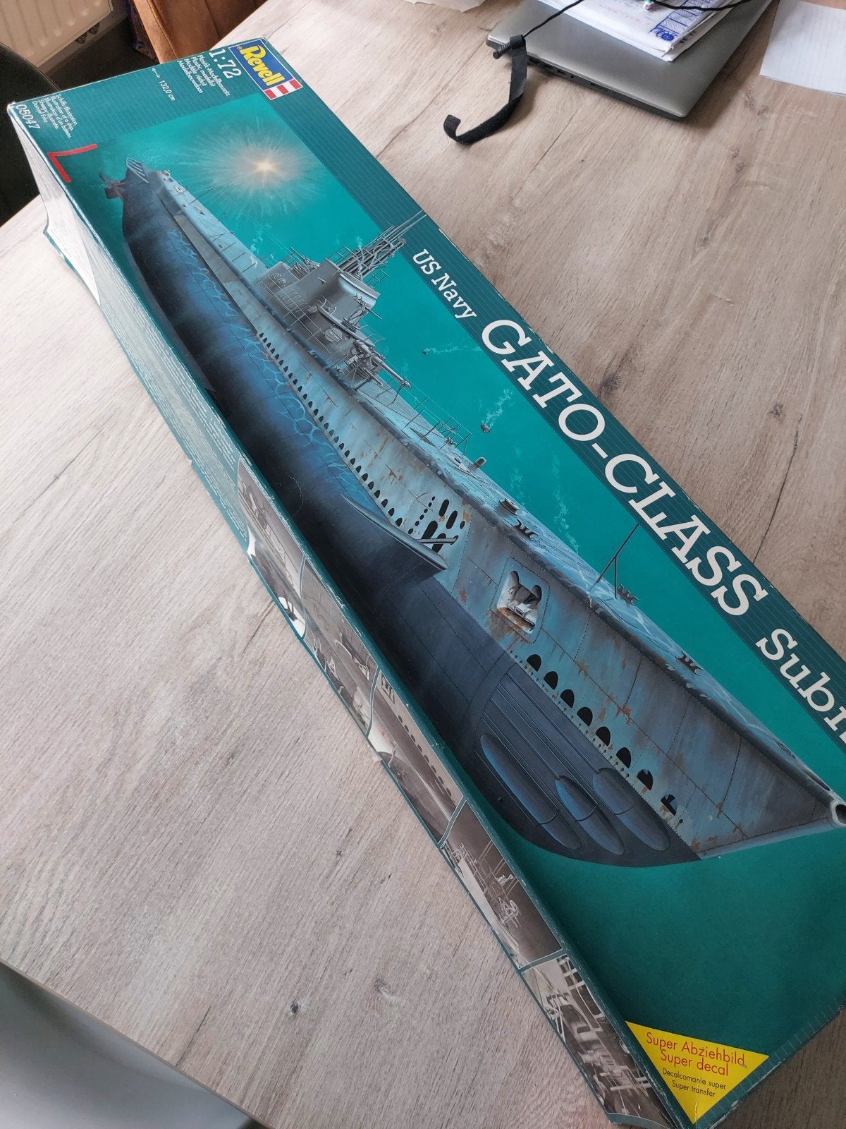 sous marin  gato-class revell, Enlèvement, Revell