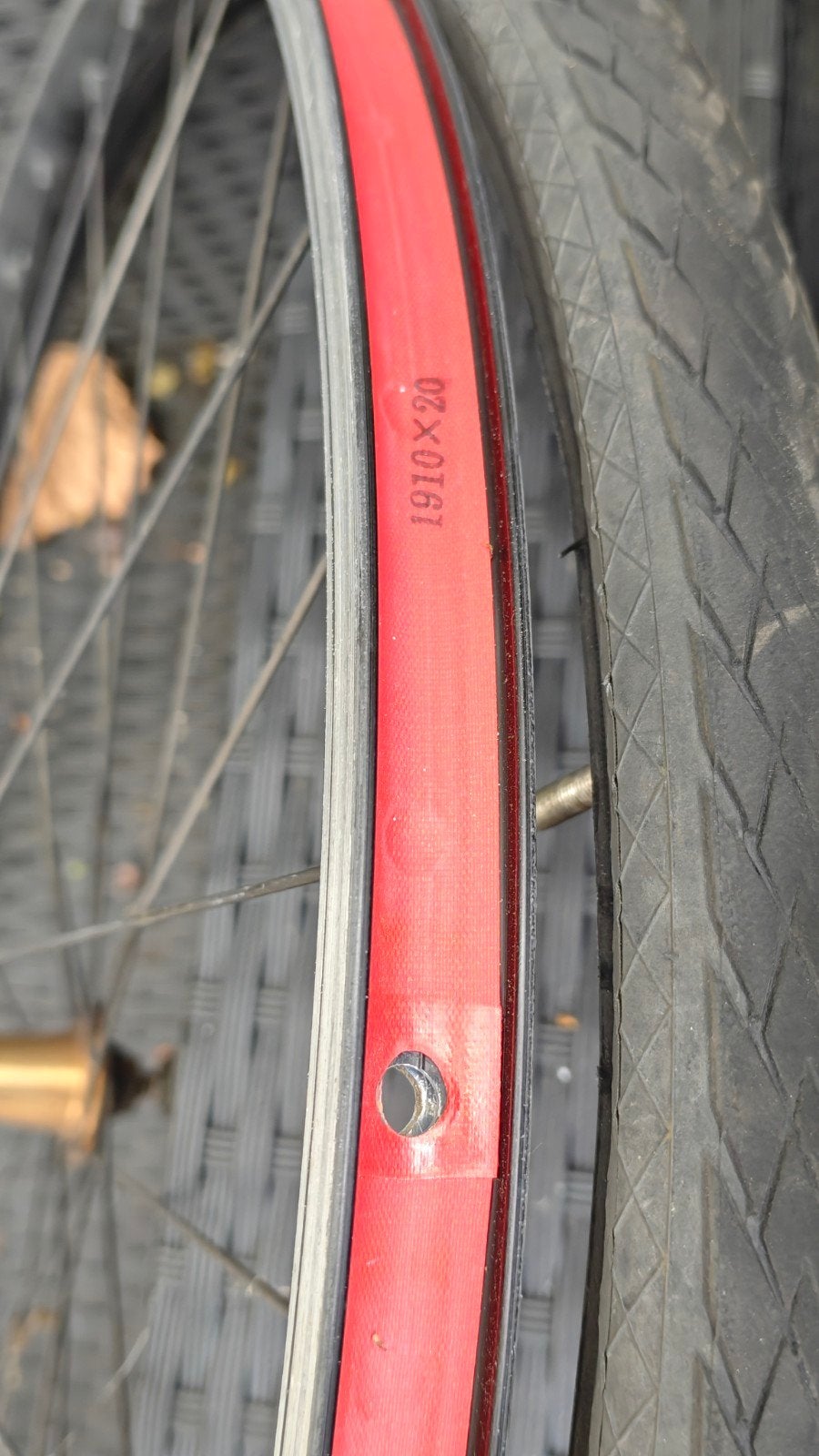 28 inches fiets band in goede staat, Fietsen en Brommers, Ophalen, Trek