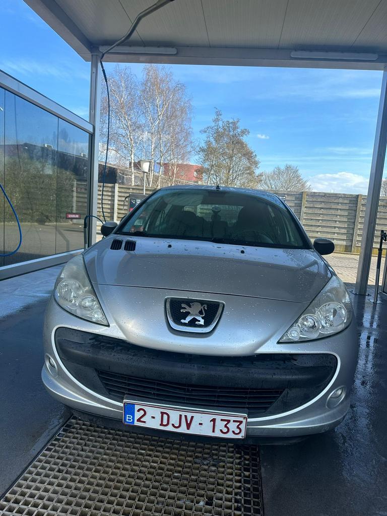 Peugeot 206, Auto's, Peugeot, Benzine, Euro 5, 5 deurs, Handgeschakeld, Zilver of Grijs, Zwart, Ophalen