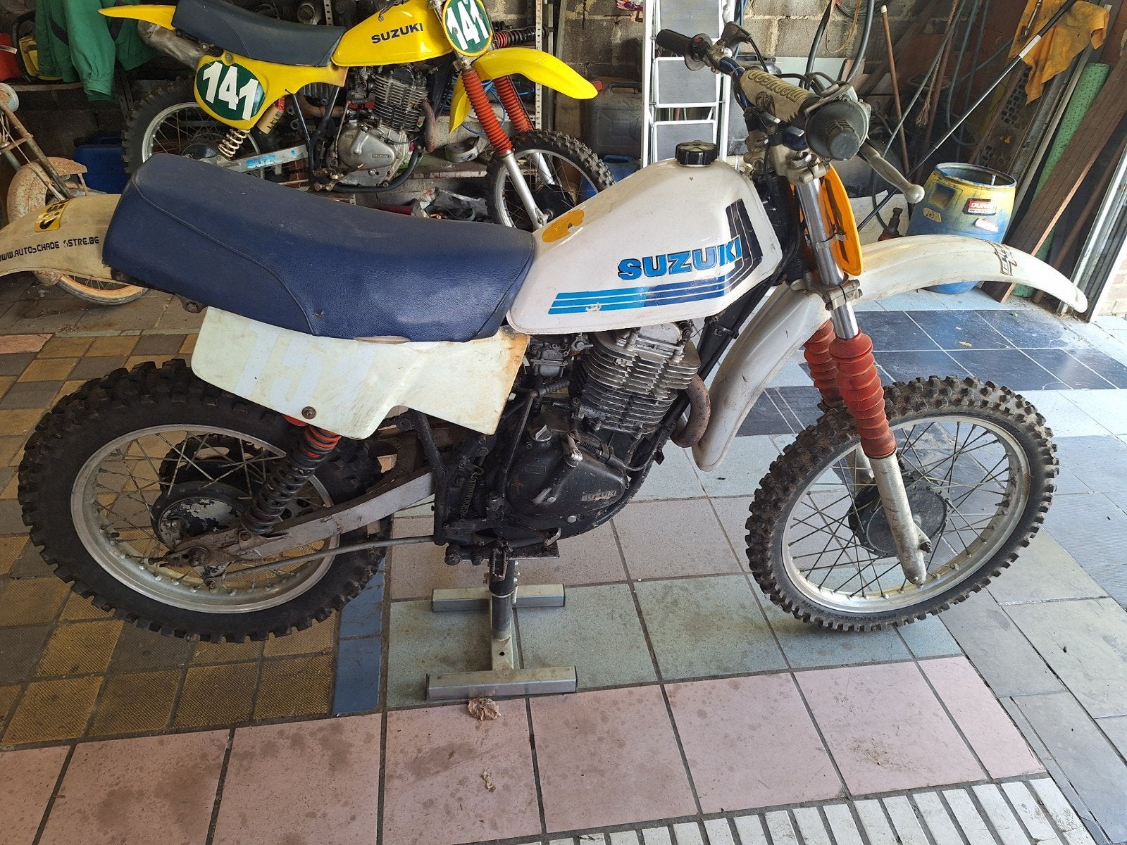 Vélo tout-terrain Suzuki DR 400 + bloc de rechange, Vélos & Vélomoteurs, Enlèvement, Suzuki